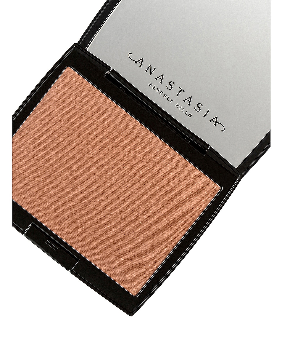 Anastasia Beverly Hills Powder Bronzer in Rosewood FWRD