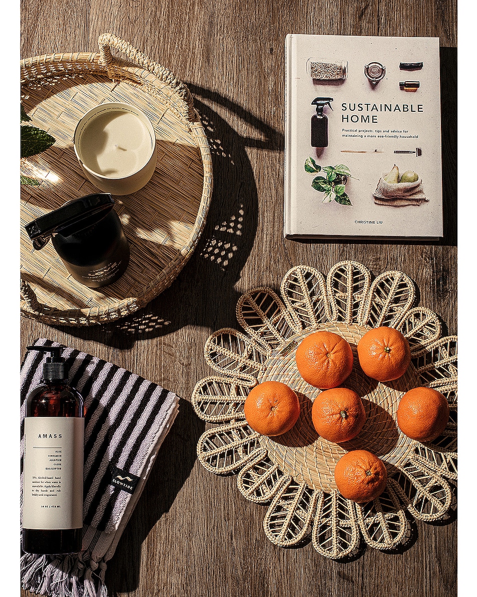 Image 3 of Aesop Ptolemy Aromatique Candle in