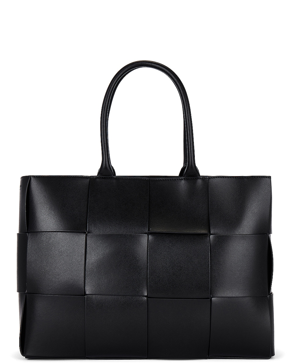 Image 1 of Bottega Veneta Medium Arco E/w Tote Urban Leather in Black & Silver