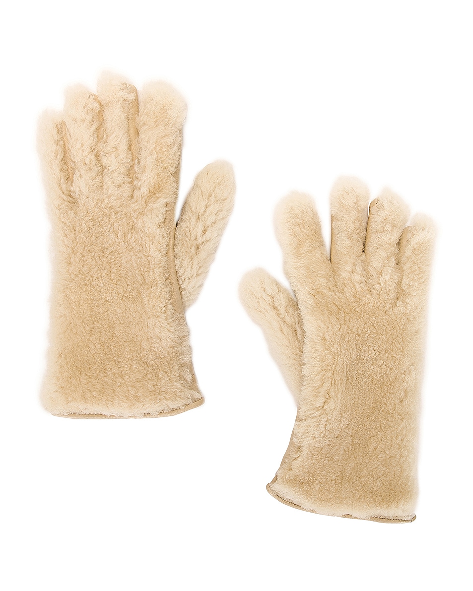 Image 1 of Chloe Shearling Gloves in Soft Beige