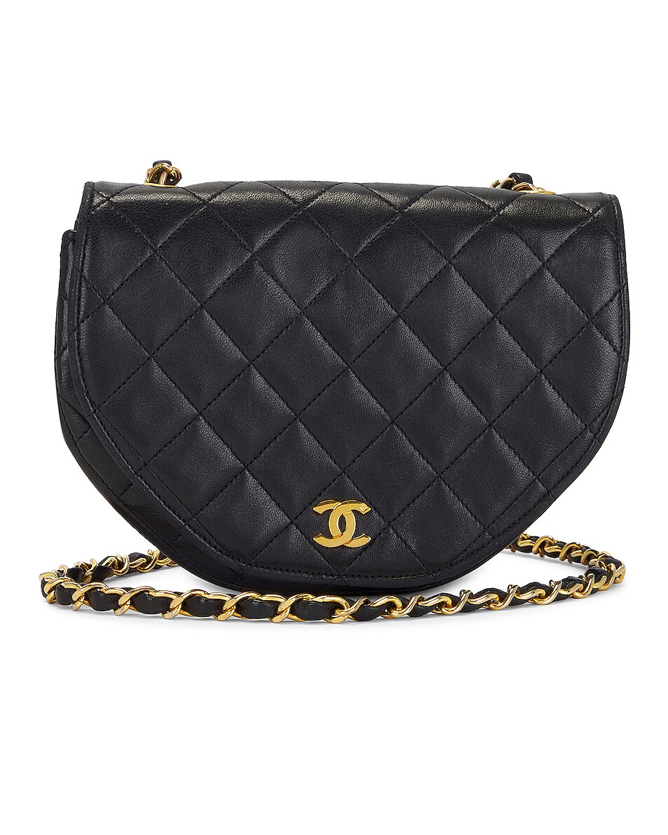 FWRD Renew Chanel Vintage Quilted Chain Shoulder Bag in Black FWRD