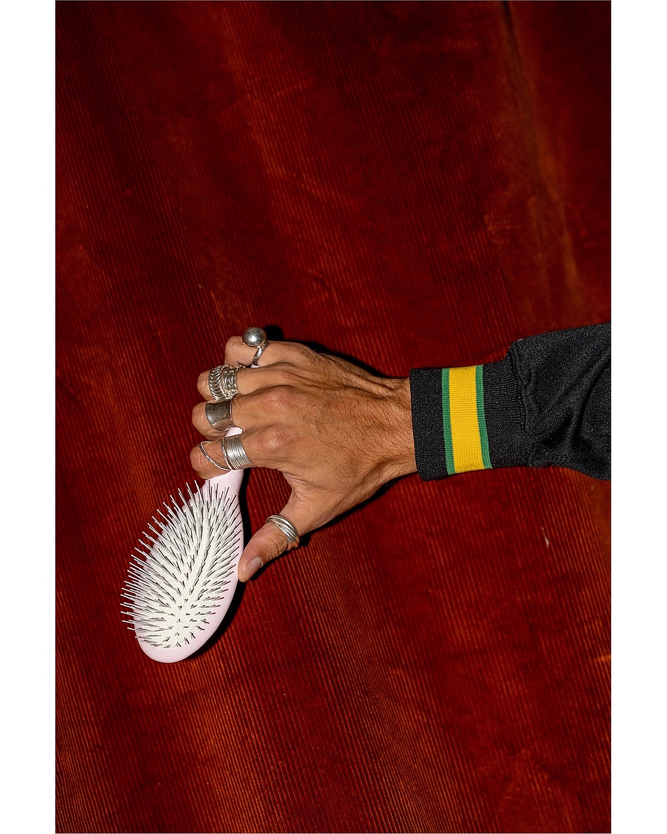 Image 7 of La Bonne Brosse Large Brush N07 in Lilac Pink