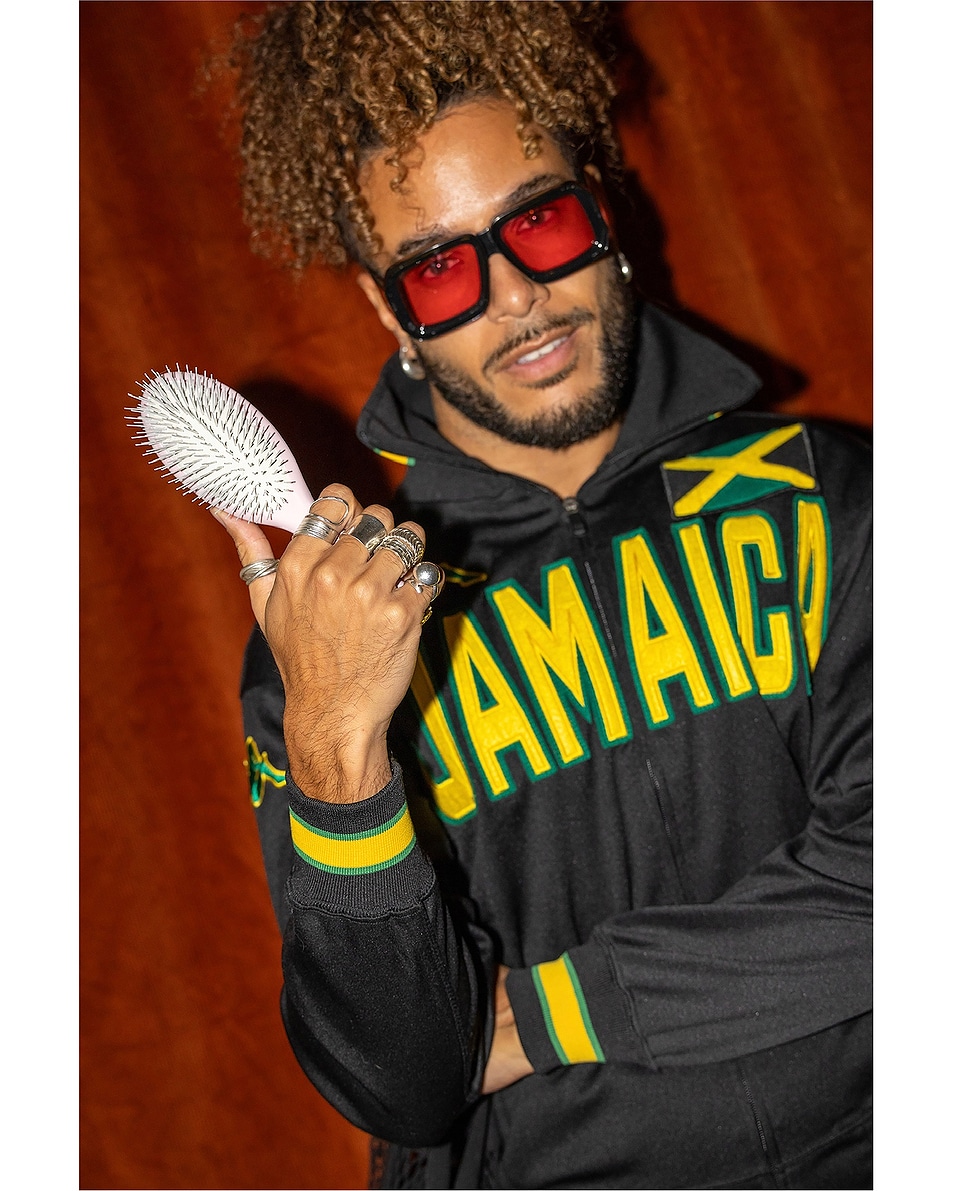 Image 8 of La Bonne Brosse Large Brush N07 in Lilac Pink