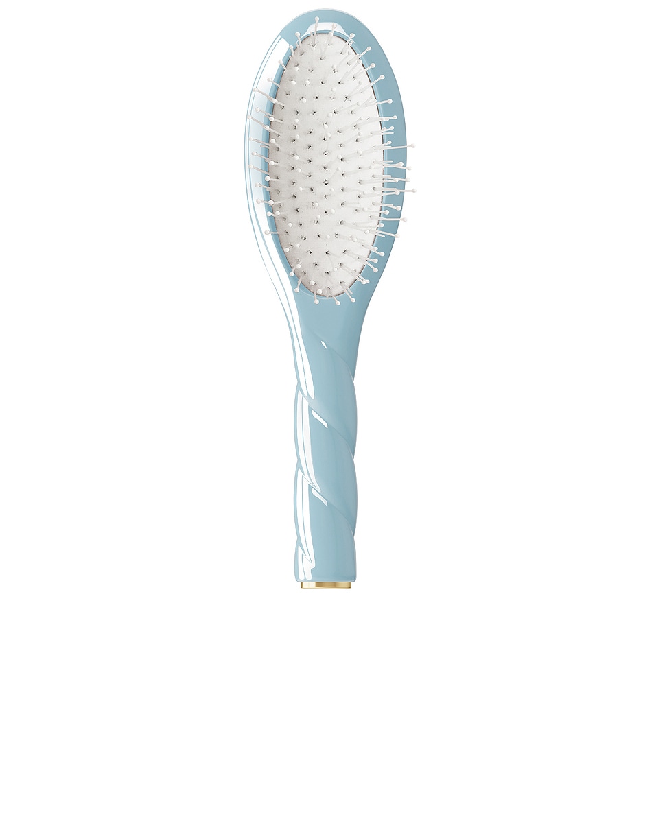 Image 1 of La Bonne Brosse Small Brush N04 in Pale Blue