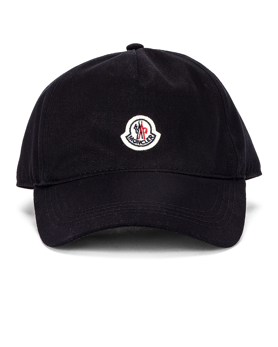 moncler-berretto-baseball-hat-in-navy-fwrd