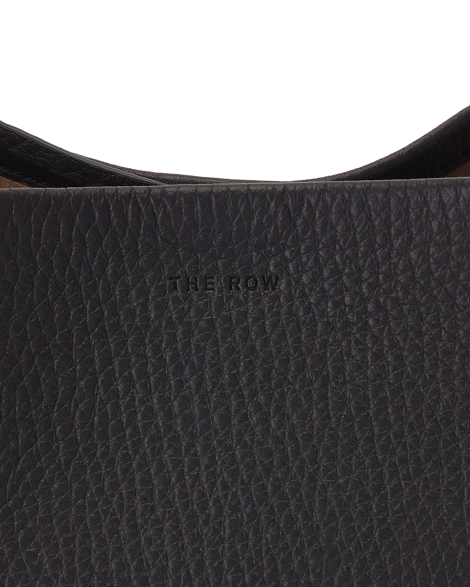 SMALL NORTH SOUTH 백