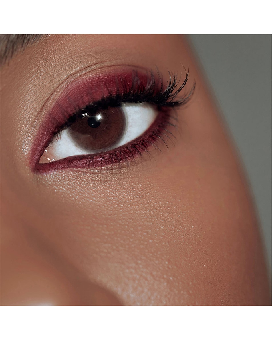 Satin Kajal Liner
