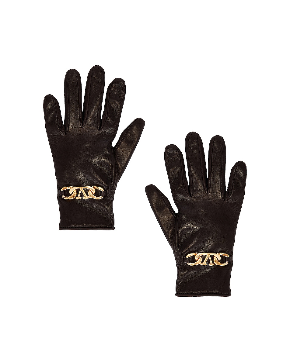 Image 1 of Valentino Garavani V Logo Chain Leather Glove in Fondant