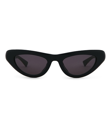 Curvy Cat Eye Sunglasses