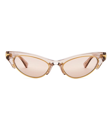 Bold Ribbon Cat Eye Sunglasses