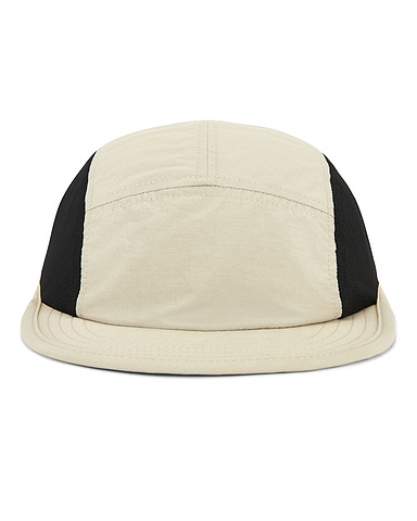 Performance Panelled Mesh Hat
