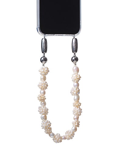 Cluster Pearl Wristlet