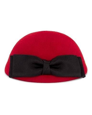 V Logo Signature Beret
