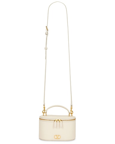 VLogo Signature Vanity Case Bag