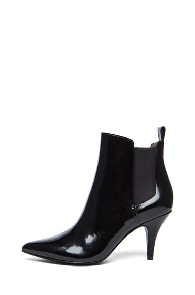 chelsea boots shiny black