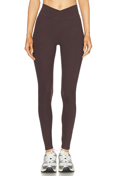 437 The V Legging in Espresso