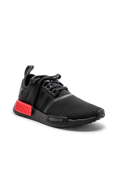 nmd r1 black lush red