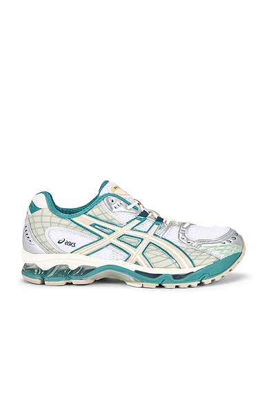 GEL-NIMBUS 10.1 Sneaker in White & Rainy Lake