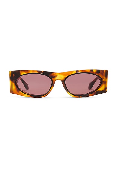 SALE【Alaia】シールドフレーム カーブチップ サングラス ALAÏA Rectangle Sunglasses in Black & Grey | FWRD
