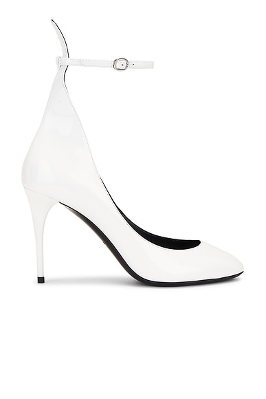 ALAÏA Ankle Strap Pump in Blanc Optique