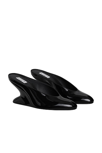 ALAÏA Wedge Mule in Noir