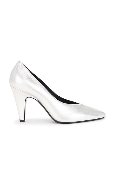 ALAΪA Leather Pump in Argent