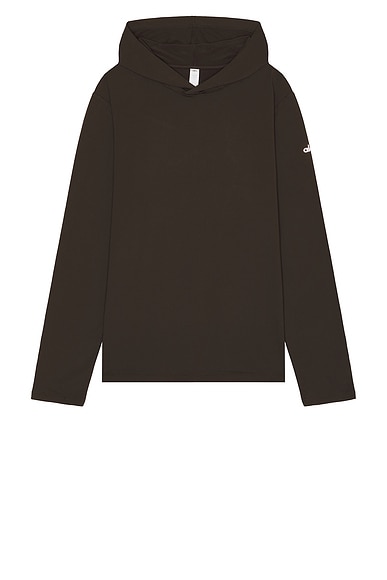 alo Conquer Reform Long Sleeve With Hood in Espresso