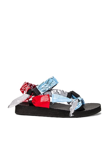 Arizona Love Trekky Bandana Sandal in Blue,Paisley