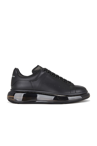 Oversized Sneaker