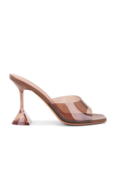 上品なスタイル AMINA MUADDI Sami Sandal in Patent Black | FWRD 靴