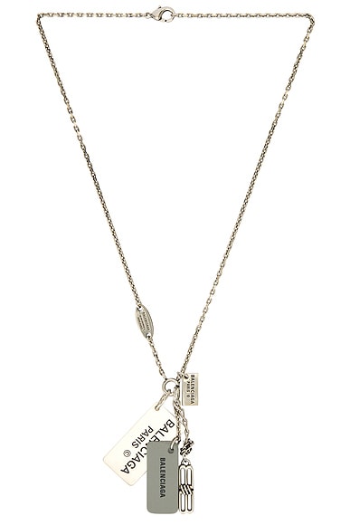 【BALENCIAGA】LOCKER ネックレス で アンティークシルバー Balenciaga Locker Necklace in Antique Silver & Gold | FWRD