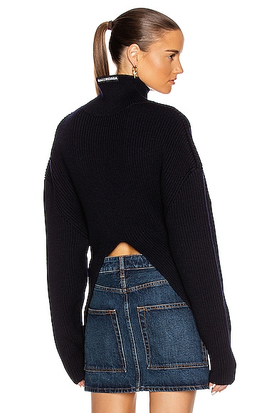 Long Sleeve Highneck Sweater