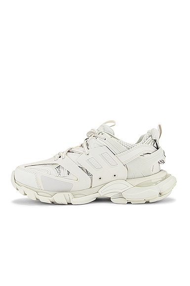 BALENCIAGA photo