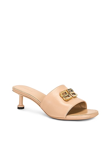 Shop Balenciaga Groupie Sandal In Seashell Beige & Gold
