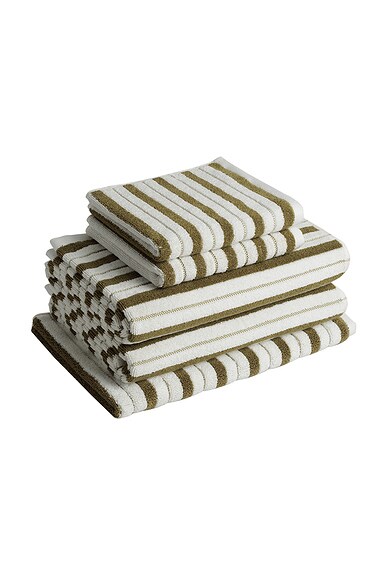 Essential Bathroom Set 13