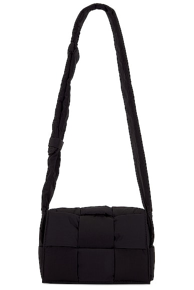 商品画像：Bottega Veneta® Women's Medium Intrecciato Bi-Fold Zip 4