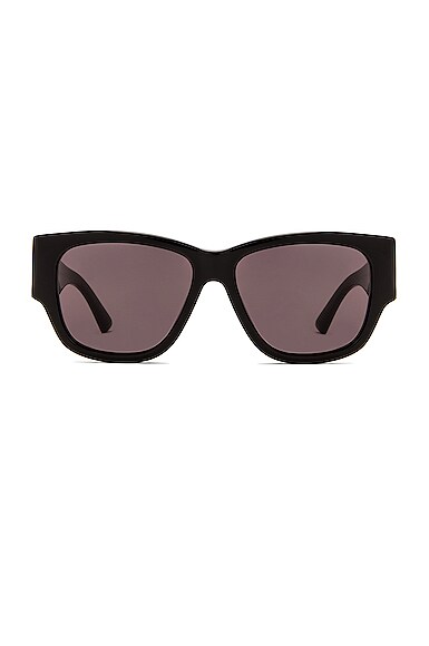 Bottega Veneta Rectangular Sunglasses in Black