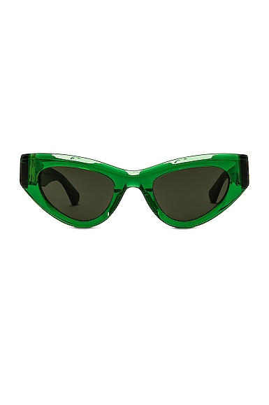 Bottega Veneta Cat Eye Sunglasses in Green