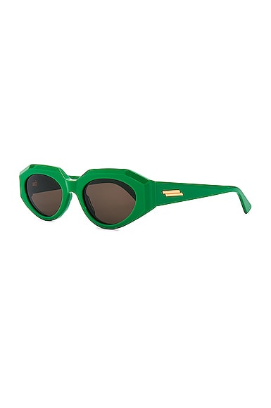 Shop Bottega Veneta Classic Ribbon Oval Sunglasses In Shiny Green