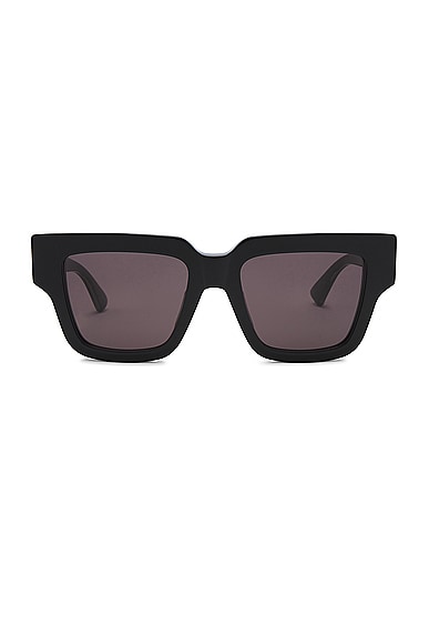 Bottega Veneta Nude Triangle Sunglasses in Black