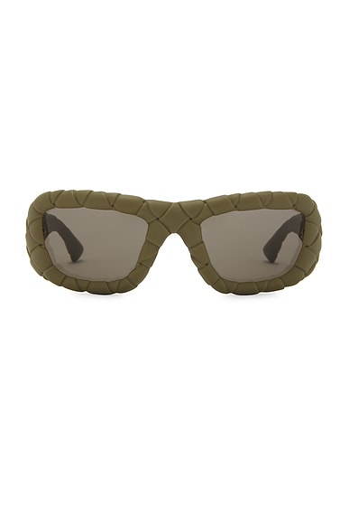Shop Bottega Veneta Intrecciato Rectangular Sunglasses In Green