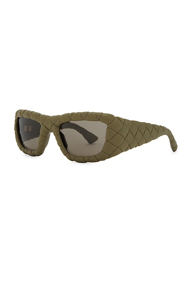 Shop Bottega Veneta Intrecciato Rectangular Sunglasses In Green