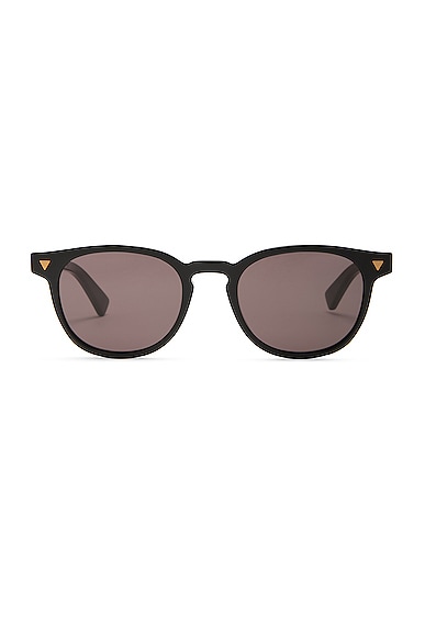 Bottega Veneta Triangle Stud Round Sunglasses in Black
