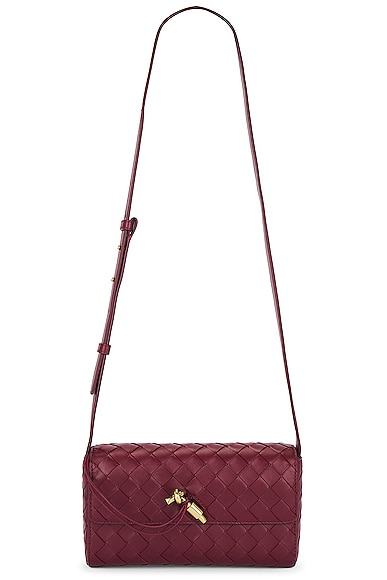 Louis Vuitton Twinset in Red, shoulder strap in leather, more