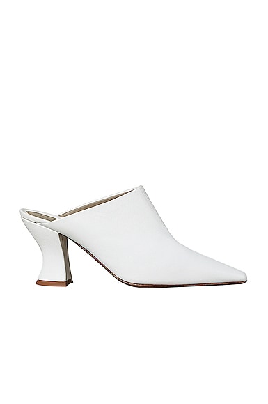 BOTTEGA VENETA LEATHER POINTED TOE MULES,BOTT-WZ19