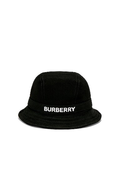 black burberry bucket hat