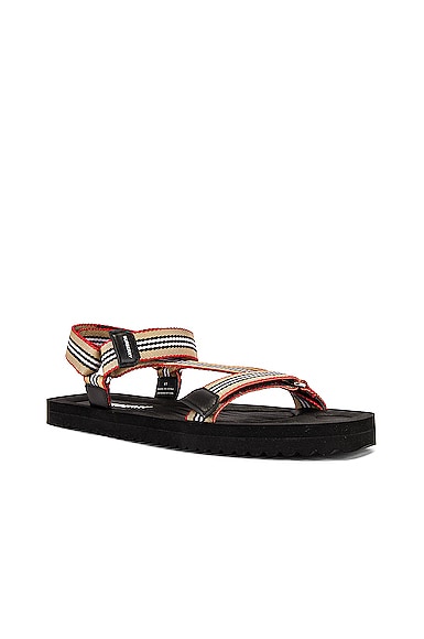 BURBERRY PATTERSON WEBBING SANDAL,BURF-MZ15