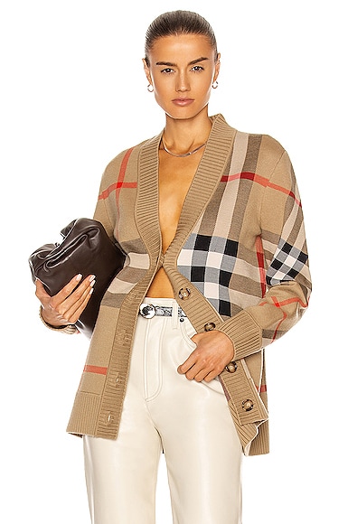 Burberry | Winter/Holiday 2022 Collection | FWRD