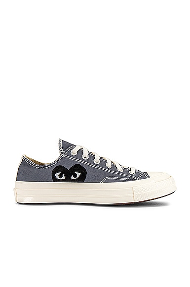 COMME des GARCONS PLAY Converse Chuck Taylor Low in Grey