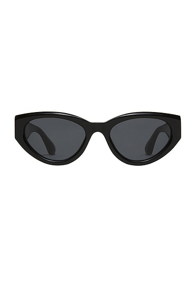 Chimi 06 Sunglasses in Black